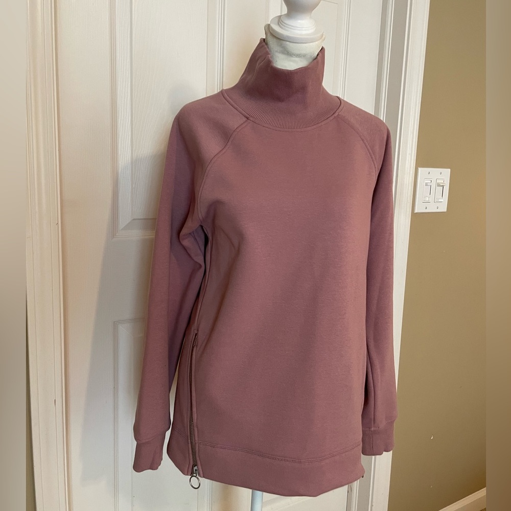 Athleta dusty rose mock-neck sweatshirt, size XS